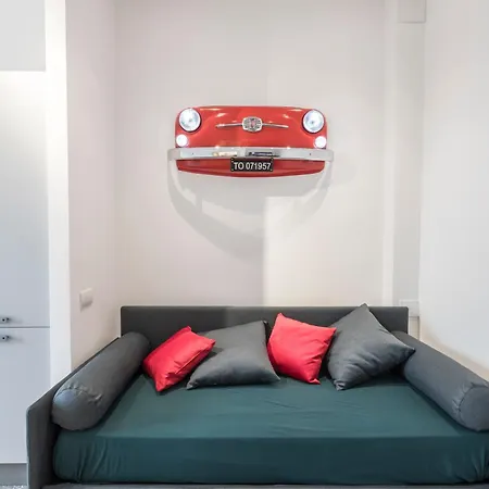 500's House * ميلان